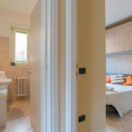 With Balcony And Private Parking Lejlighed