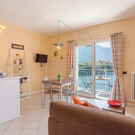 Lejlighed With Balcony And Private Parking