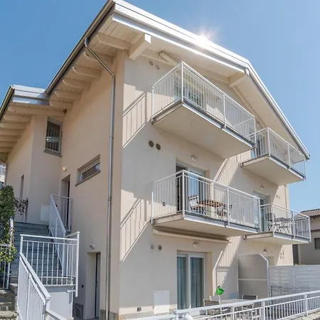 With Balcony And Private Parking Daire *