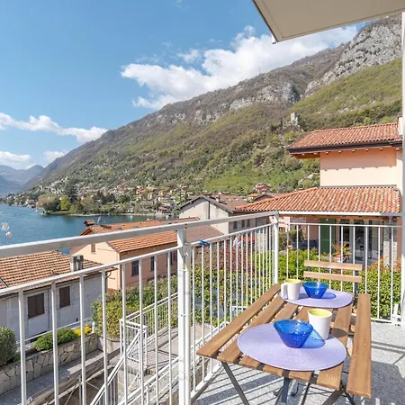 Lejlighed With Balcony And Private Parking *